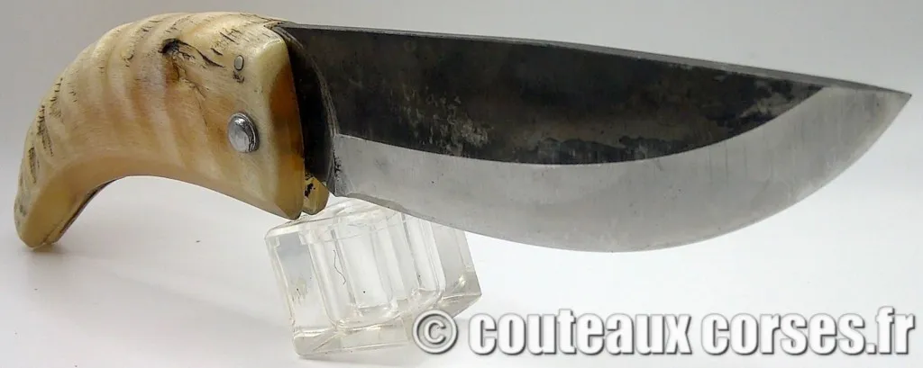 couteau-corse-artisanal-MG-2904-1-10 couteau-corse-artisanal-MG-2904-1-10