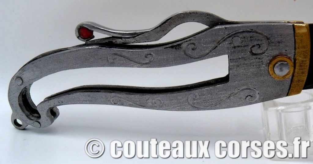 couteau-corse-cran-arret-vellutini-0806-2-6-1 couteau-corse-cran-arret-vellutini-0806-2-6-1