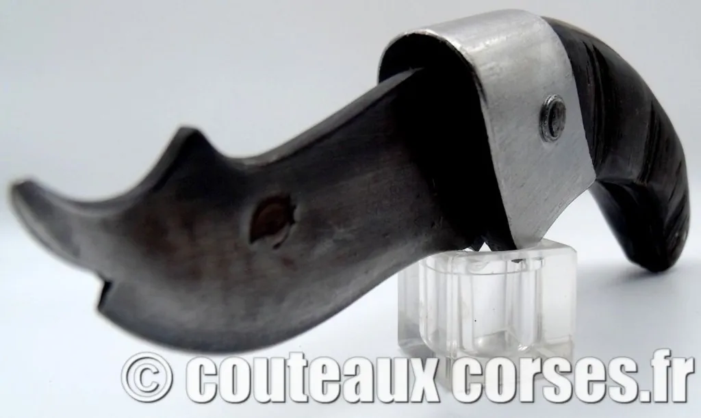 couteau-corse-artisanal-vellutini-DV-2904-3-9 couteau-corse-artisanal-vellutini-DV-0906-3-9