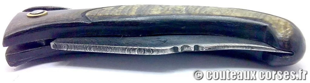 Couteau artisanal corse, A Vellutini GBRDE222-cc230 couteaux-corses-vellutini-GBRDE222-3.jpg