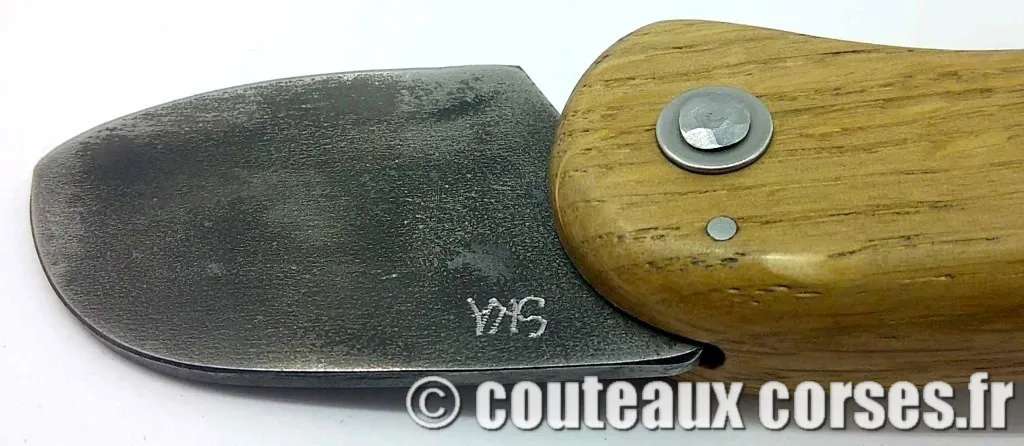 "Corsican Bulldog" , couteau corse acier carbone et mache chêne corse couteau-corse-corsican-bulldog-ska-NNKJH111-33.jpg