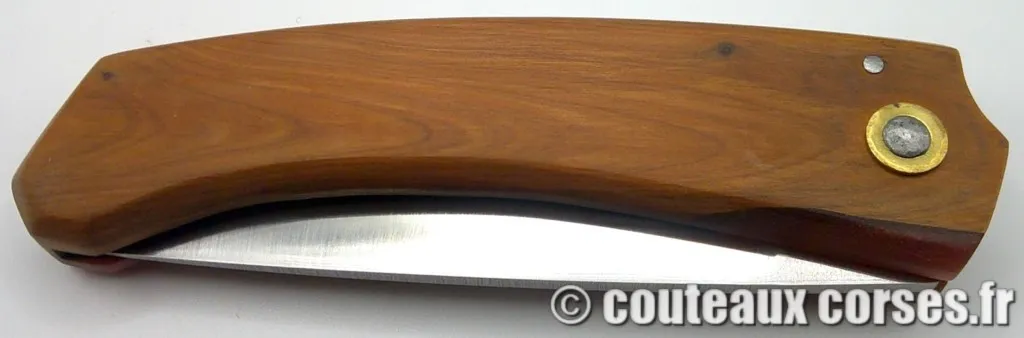 couteaux-corses-AT0703-2-2 couteaux-corses-AT0703-2-2