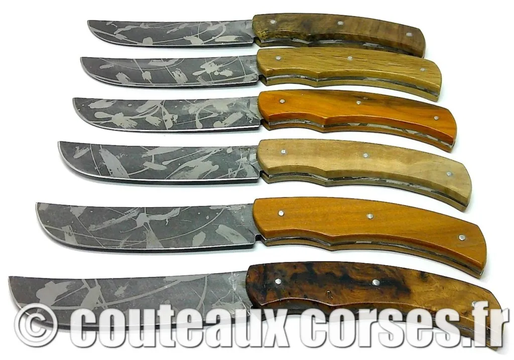 couteaux-corses-set-table-AT050225-1-12 couteaux-corses-set-table-AT050225-1-12