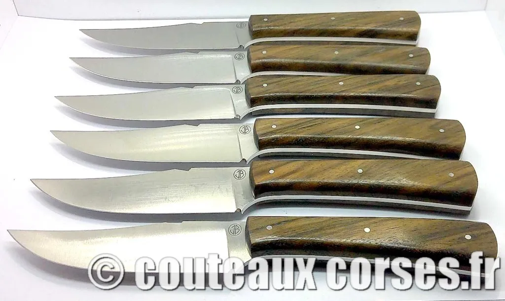 Cultella corsa Trombella acier carbone xc75 et bois corses Coffret_Table_Bragoni_VBRED512-1