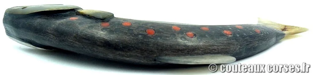 Couteau corse, A Vellutini 5 couteau_corse_vellutini_belier_et_damas_TNUY754-5