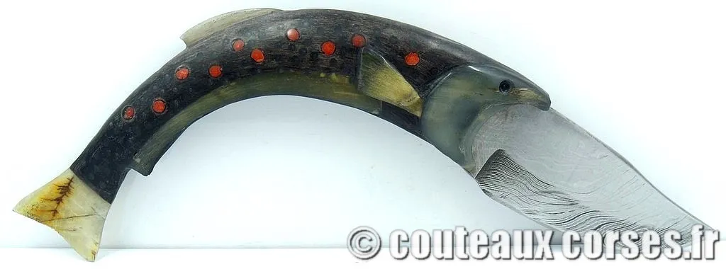 Couteau corse, A Vellutini couteau_corse_vellutini_belier_et_damas_TNUY75-4