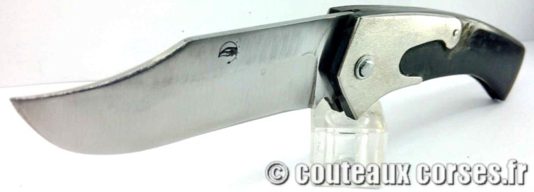 couteau-corse-traditionnel-lame-acier-carbone-manche-corne-de-bouc-et-mitre-aluminium-KJOIP445-9