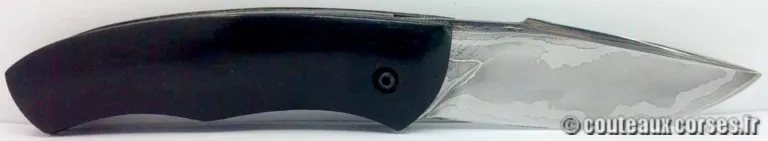 vrai couteau corse damas inox et manche corne de bouc couteau-corse-cultella-corsa-damas-et-manche-corne-de-bouc-MTYFD444-7