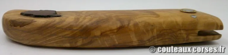 Cultella corsa manche en bois d'olivier incrustée d'une Corse en palissandre et lame en acier carbone -4 Cultella corsa manche en bois d'olivier incrustée d'une Corse en palissandre et lame en acier carbone -4