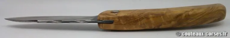 Cultella corsa manche en bois d'olivier incrustée d'une Corse en palissandre et lame en acier carbone -7 Cultella corsa manche en bois d'olivier incrustée d'une Corse en palissandre et lame en acier carbone -7
