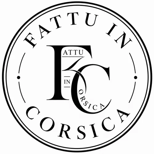 Couteaux Corses artisanaux fattu in Corsica